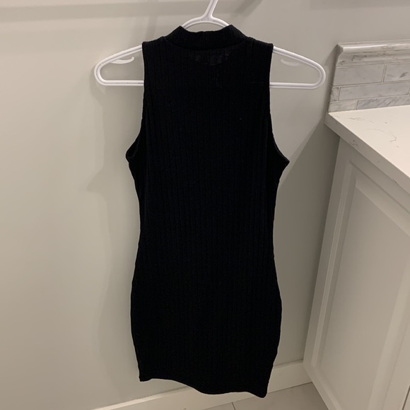 Turtleneck mini dress - Picture 2 of 3
